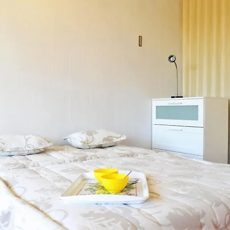 Avec Terrasse Et Parking, A 250 M De La D'aiguebelle, - Fr-1-251-187