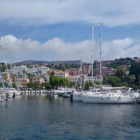 Avec Terrasse Et Parking, A 250 M De La D'aiguebelle, - Fr-1-251-187